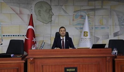 Balıkesir Büyükşehir Belediye Meclisi yeni periyodun birinci toplantısını Büyükşehir Belediye Başkanı Ahmet Akın başkanlığında gerçekleştirdi