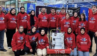 İmam Hatipli Öğrenciler Robot Yarışmasında Ödül Kazandı