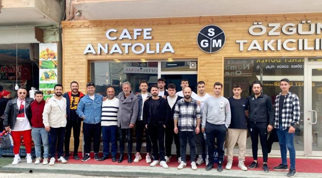Cafe Anatolia, Samsun 1. Amatör Lig mücadelesi öncesi Yakakent Denizspor futbolcularına kahvaltı yemeği verdi.