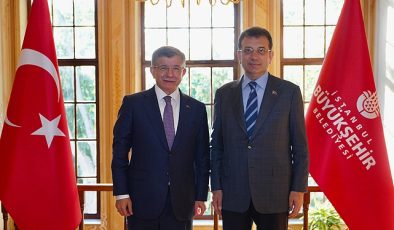 Gelecek Partisi Genel Lideri Ahmet Davutoğlu, ikinci devir birebir göreve seçilen İBB Başkanı Ekrem İmamoğlu’na tebrik ziyaretinde bulundu