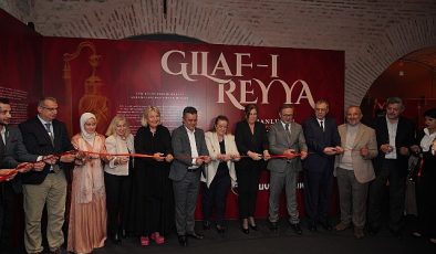 “Gılaf-ı Reyya: Osmanlı’dan Günümüze Koku Şişeleri” standı açıldı
