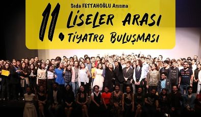 İstanbul Büyükşehir Belediyesi Kent Tiyatroları, genç jenerasyonun tiyatrocu adayları ile izleyiciyi bir ortaya getiriyor