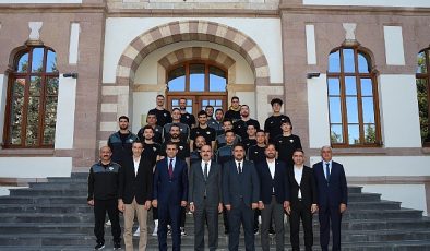 Lider Altay: Konya Büyükşehir Belediyespor Basketbol Ekibi Bundan Sonra da Yanınızda Olmaya Devam Edeceğiz