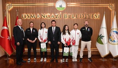 Şampiyon atletlerden Lider Aydın’a ziyaret